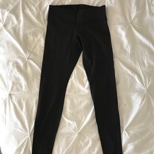 lululemon size 8 Wunder Under Pant